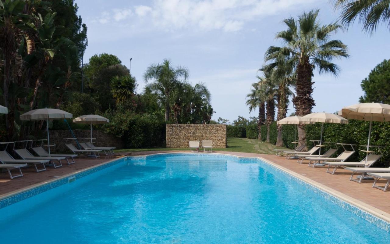 Agriturismo Villa Luca SantʼAgata di Militello Buitenkant foto