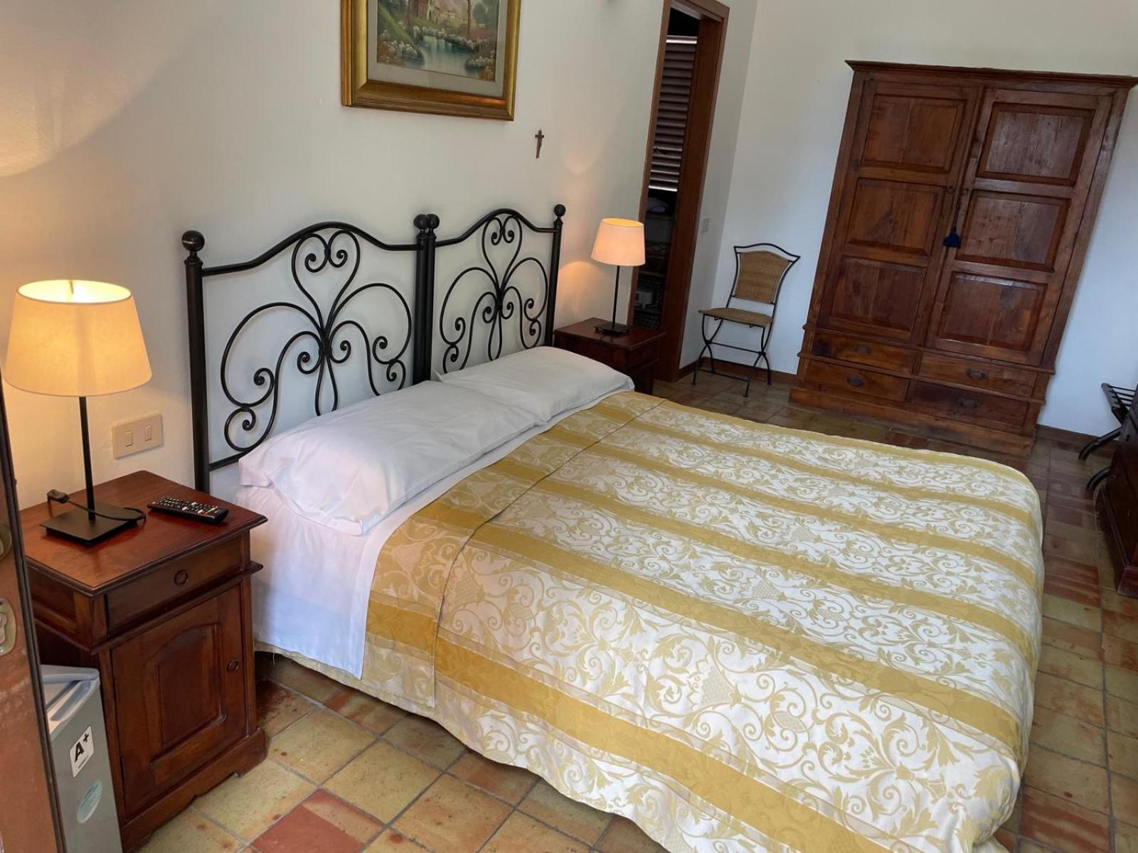 Agriturismo Villa Luca SantʼAgata di Militello Buitenkant foto